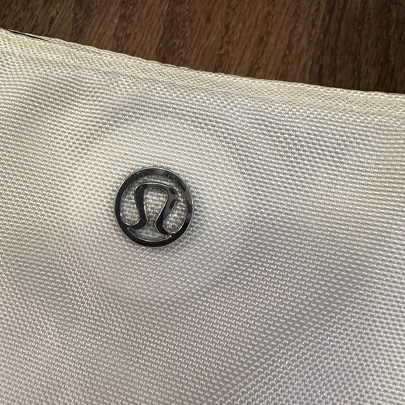 Lululemon Tote Bag - Picture 2 of 4